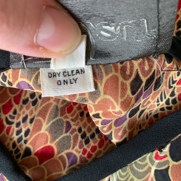 Summer | Vintage Dress, Crêpe w/ Scale Pattern, Asymmetrical | Size 9-10 - Picture 9 of 10